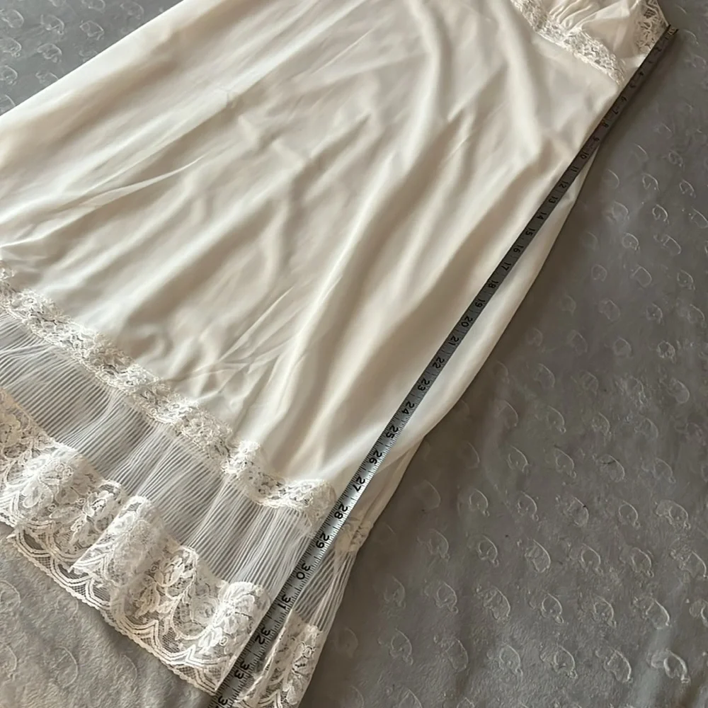 Vintage Betty Ray Chemise Full Slip‎ White Nylon Size S - Picture 14 of 14